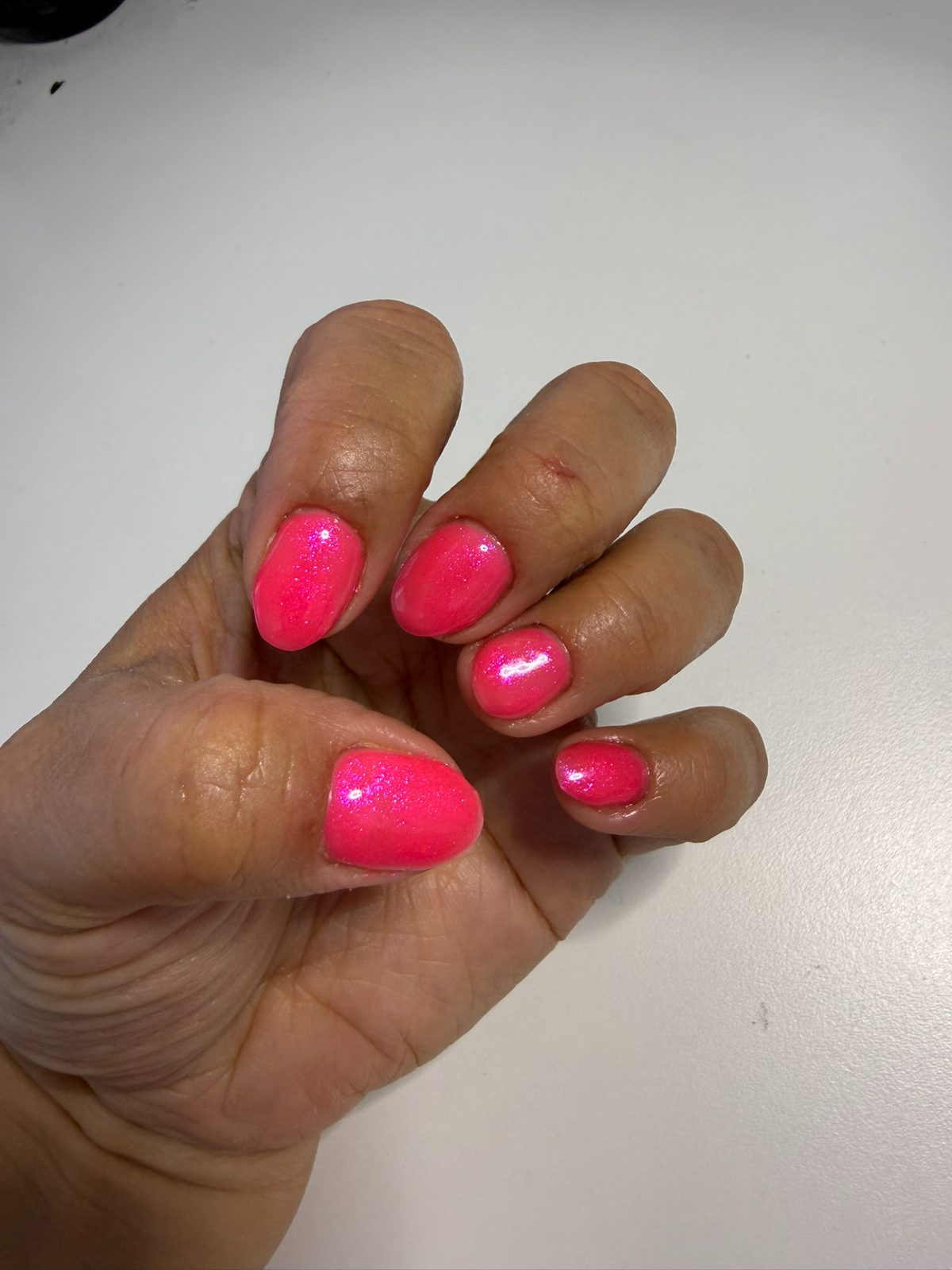 Glitter pink nails by Beauty by Bea Studio